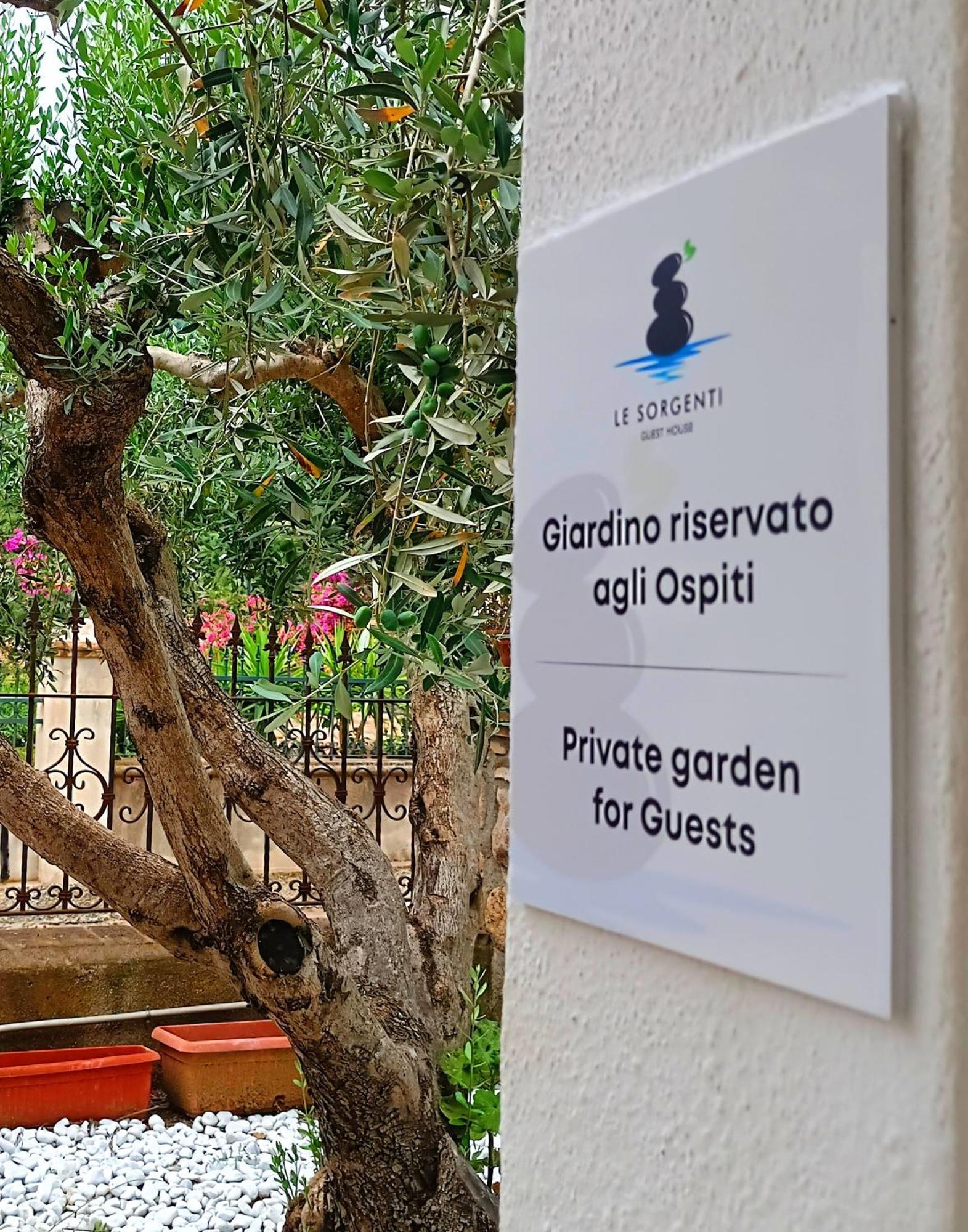 Le Sorgenti Guest House Ilbono Exterior foto