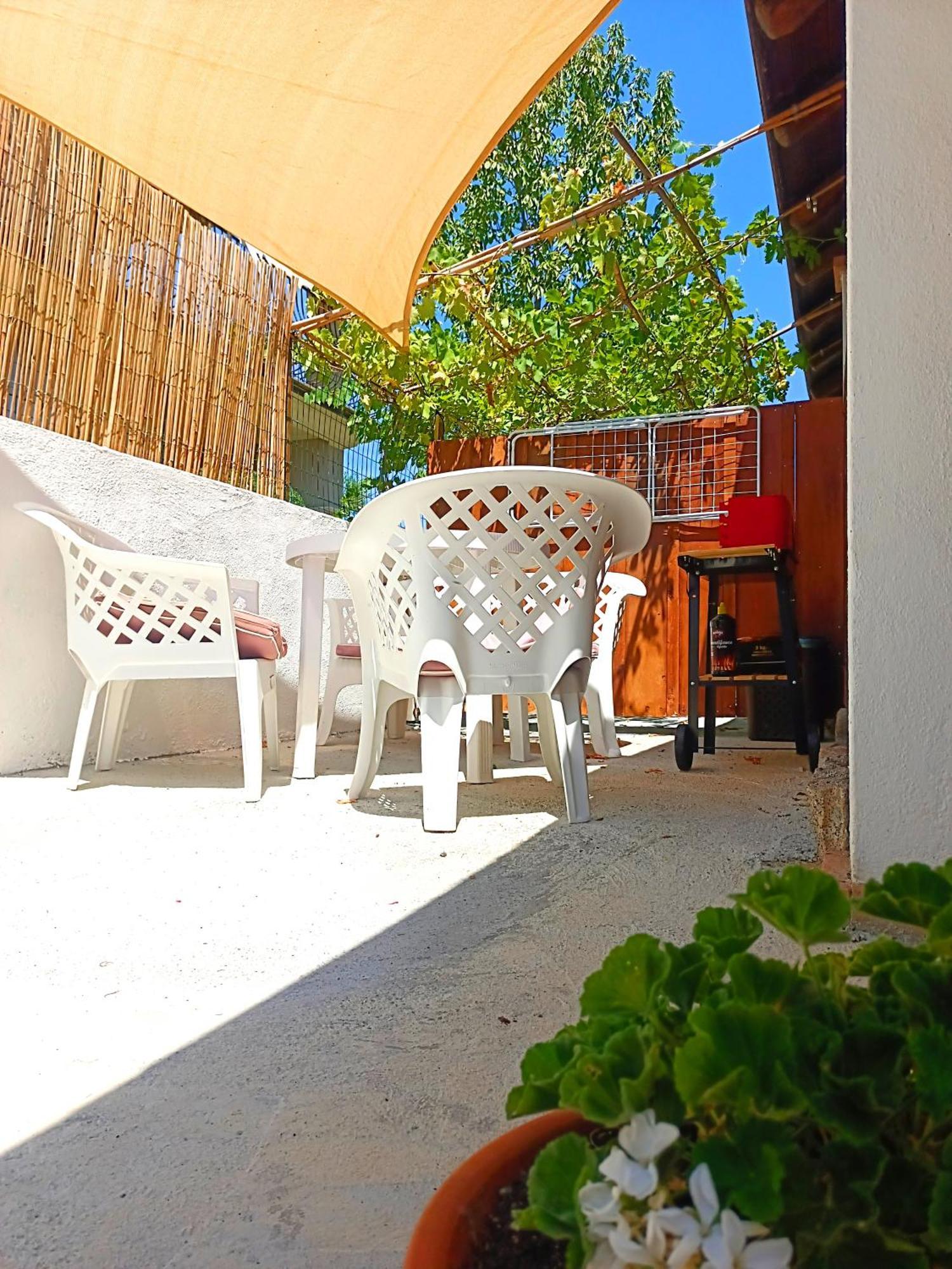 Le Sorgenti Guest House Ilbono Exterior foto